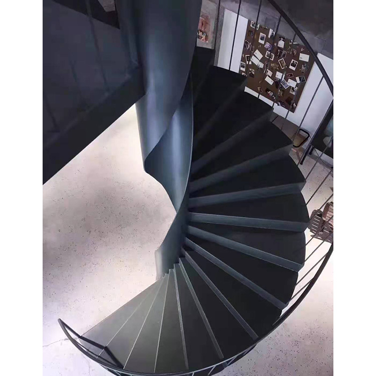 楼梯的位置应如何设计？