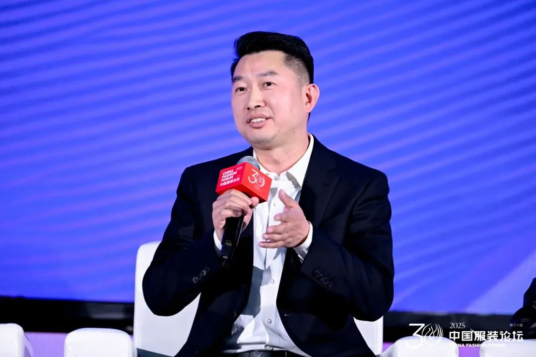 2025（第三十届）中国服装论坛：回归服装的元命题(图25)