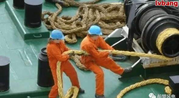 揭秘海上航行：船员面临的风险有哪些？(图1)