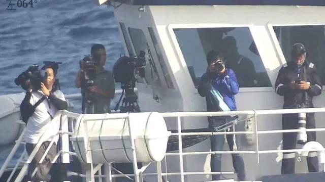 Kaiyun：黄岩岛再发激烈对峙：菲海警4次冲向中国海警舰还差10米就撞船(图2)