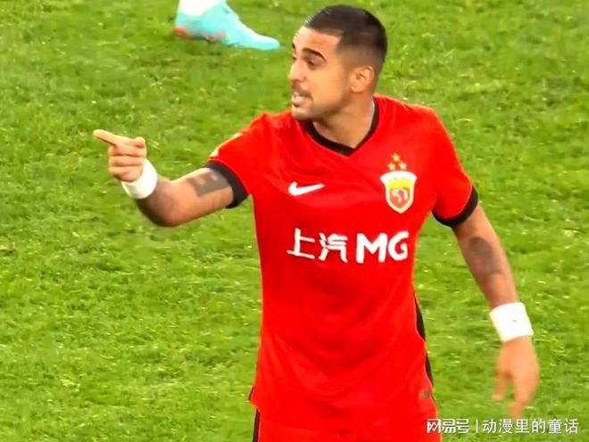 亚冠18决赛上海海港0-1横滨水手这不应该是中超冠军的表现(图1)