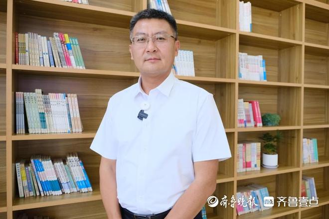 山东海事职业学院校长徐立清：爱达·魔都号上也有我们的学生(图1)
