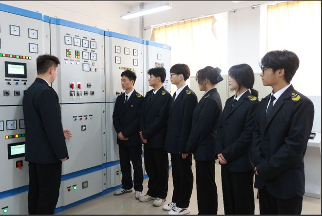 专业群介绍青岛港湾职业技术学院航海技术专业群(图15)