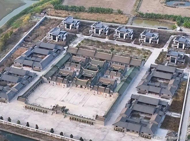 Kaiyun：10亿违建豪宅被推平屋主身份曝光官媒称完全合理！(图8)