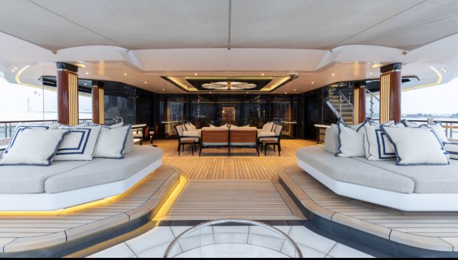 被扣押超艇“Amadea”号即将拍卖 收益用于援助乌克兰(图8)