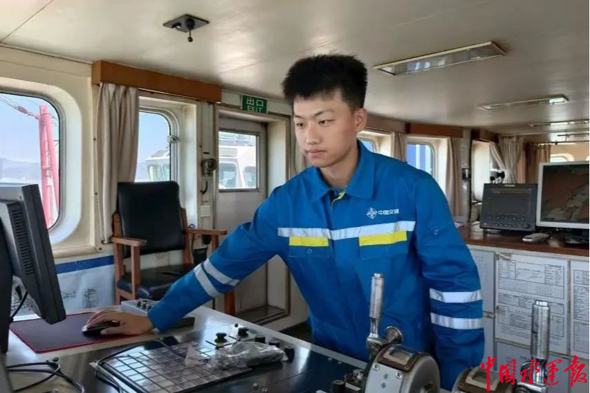 青春在蓝海淬炼本领于一线扎根(图3)