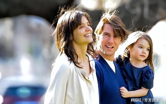 阿汤哥的女儿：身高超17米越长越像父亲穿衣风格和母亲一样(图3)