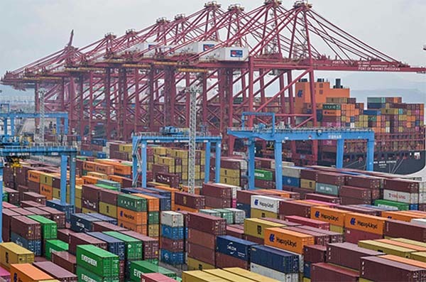 港媒：史上最快18天“中欧北极快航”在世界之巅展现中国贸易雄心(图1)