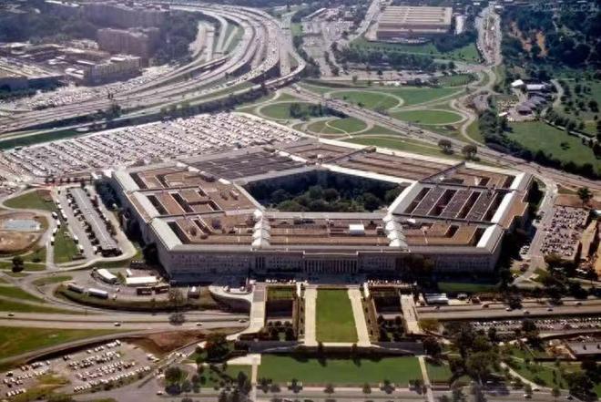 特朗普等了2天中方回应8个字五角大楼下禁令不许聘用中国人(图7)