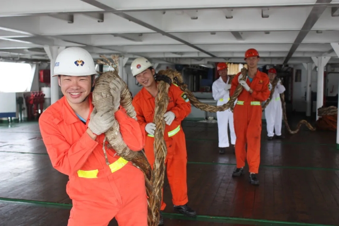 2024年船员服务协议精简版版B版docx(图1)