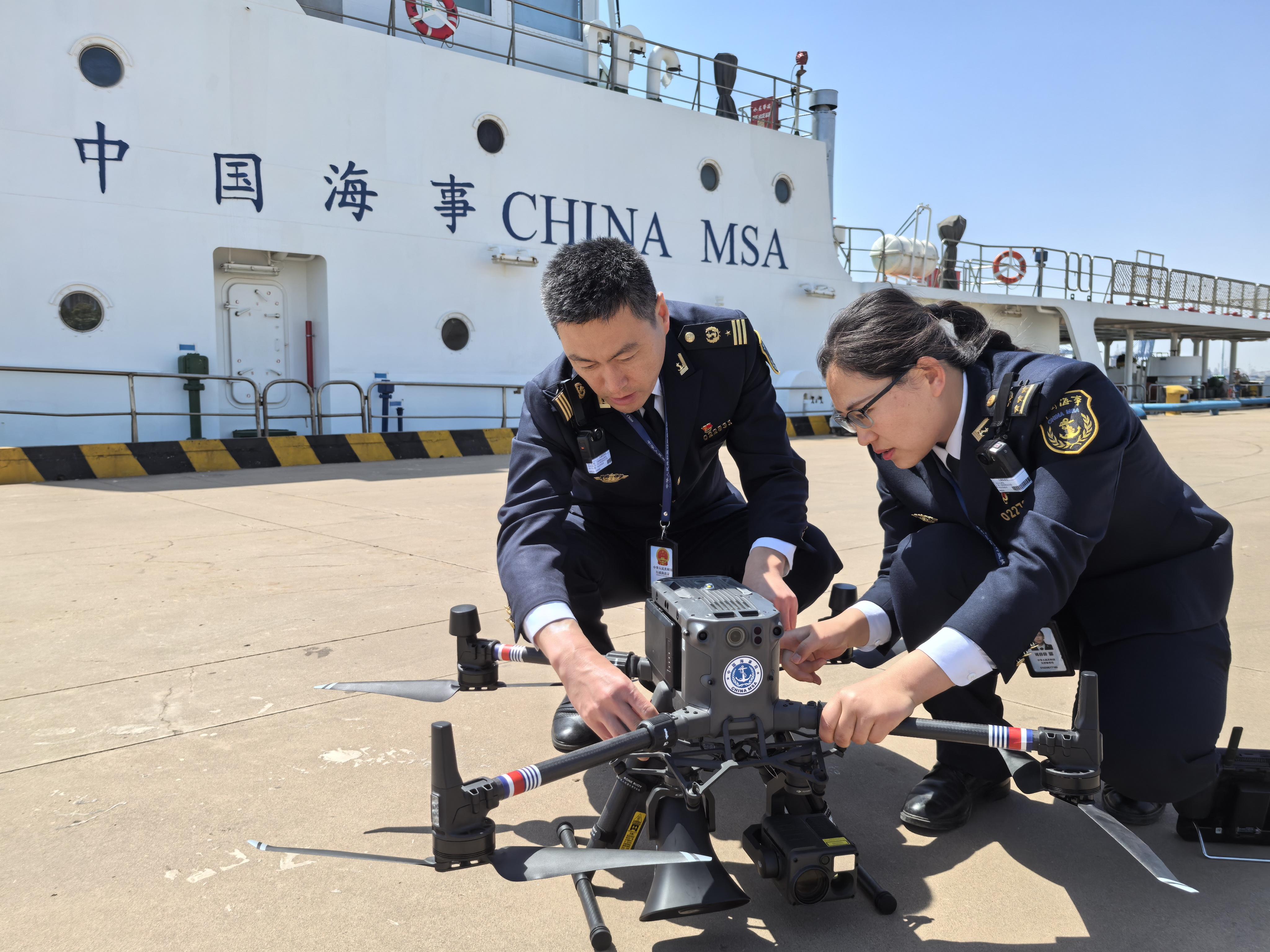 Kaiyun：全国先进工作者、天津东疆海事局海上海巡执法大队队长芮岐松：智巡铸匠心 船承向未来(图3)