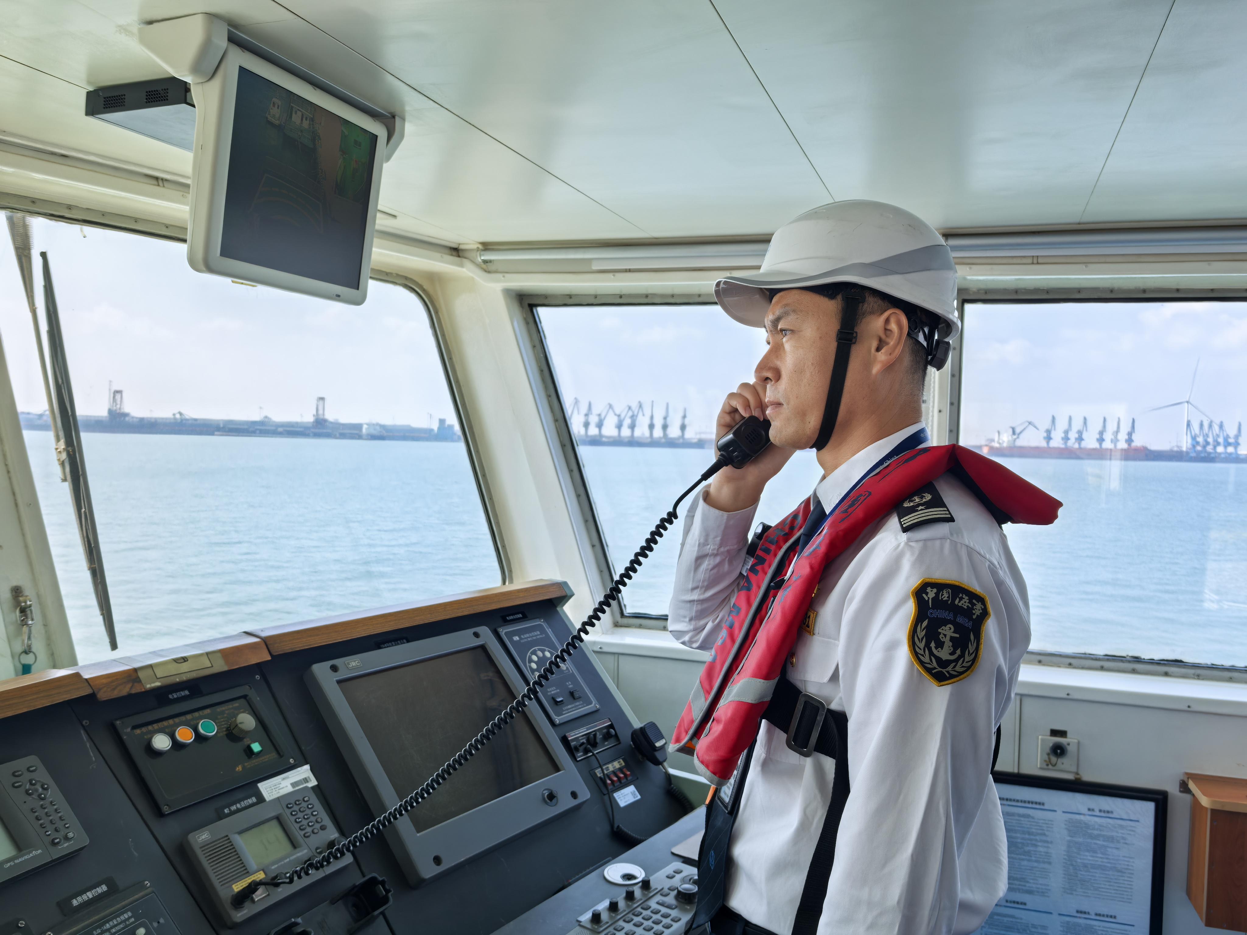 Kaiyun：全国先进工作者、天津东疆海事局海上海巡执法大队队长芮岐松：智巡铸匠心 船承向未来(图4)