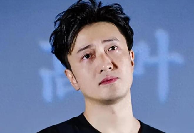 争议不断发酵！涉袒护行为者惹众怒逼疯辛芷蕾(图1)