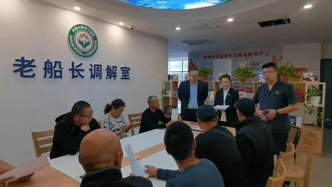 一边是高薪一边是风险：船员到底好不好干？(图3)