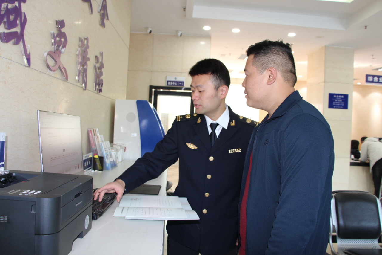 九江海事局“六办”政务举措服务船员办证上岗就业(图2)