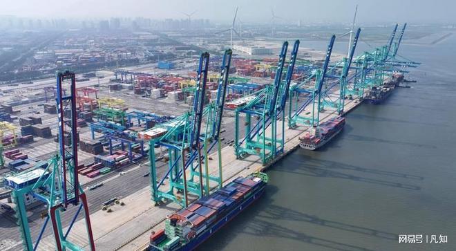 Kaiyun：长荣货轮入天津港被拒？帮美运坦克入台！损失惨重苦不堪言(图3)