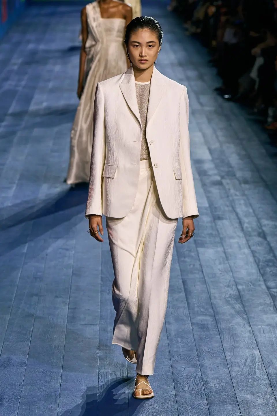 奔跑者张雪峰：一个寒门导师的戛然而止(图1)