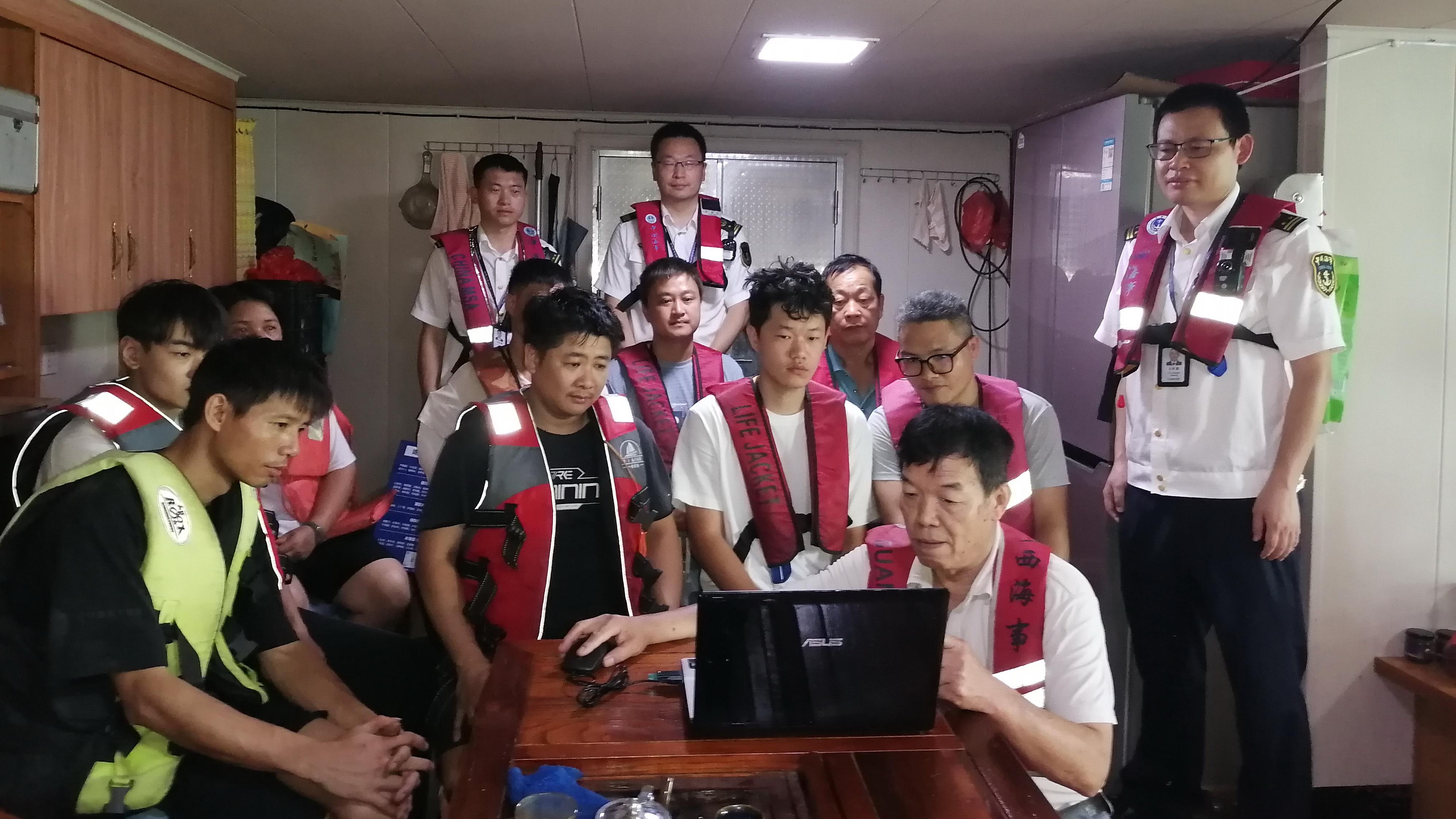 两广海事部门联合开展防范船碰桥专项警示教育活动(图4)
